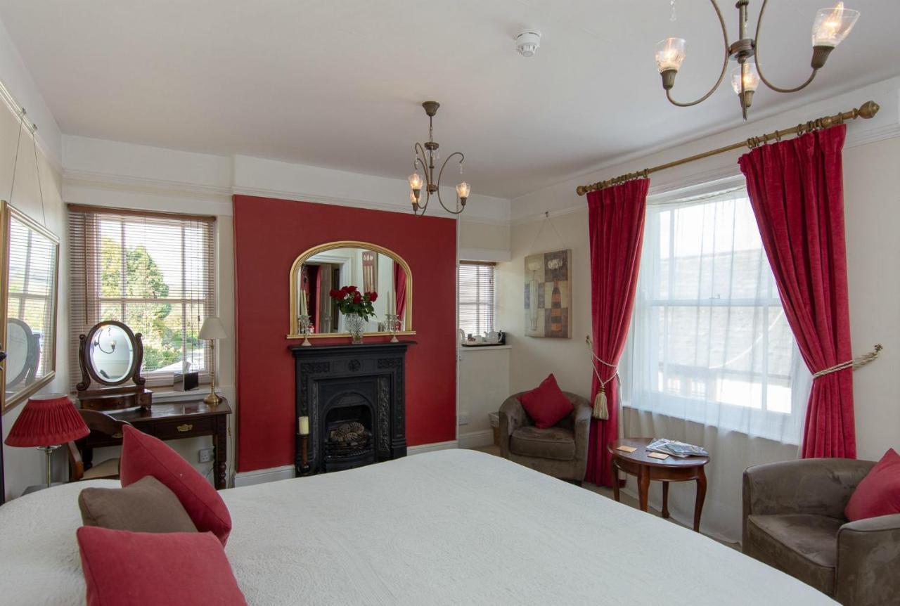 The White House Hotel Charmouth Zewnętrze zdjęcie
