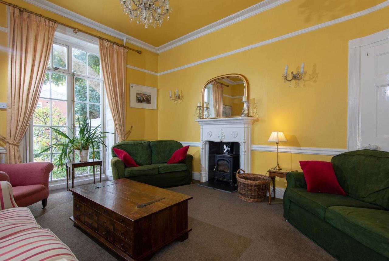 The White House Hotel Charmouth Zewnętrze zdjęcie